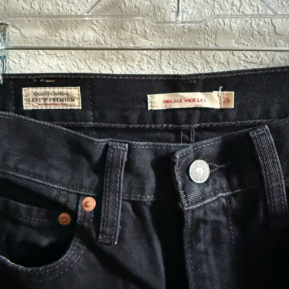 Levi’s Ribcage Wide-Leg Women's Jeans - Black (Rosie Posie) - Picture 6 of 7